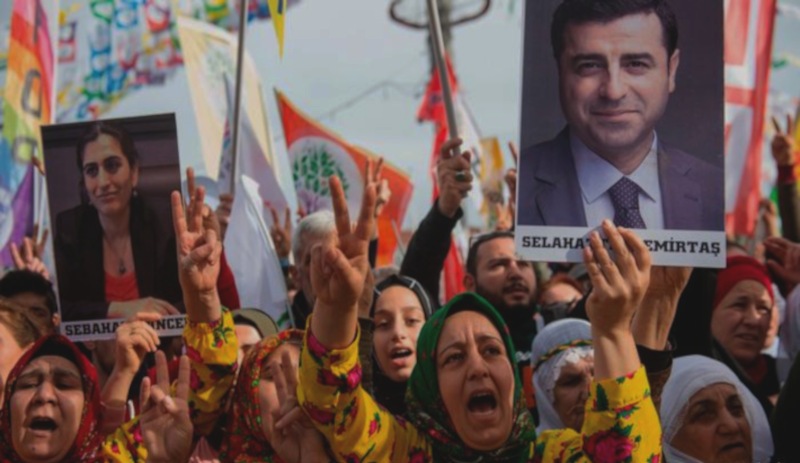 Mesut Yeğen: '2022'de Irak ve Suriye'de Kürtlerin hareket alanı genişleyecek'