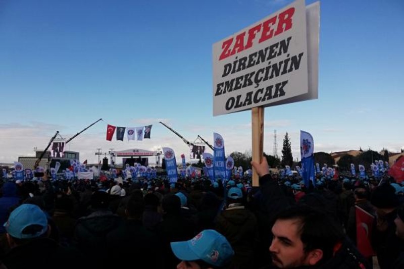 Metal işçileri grev öncesi mitingteydi: Bıçak kemiğe dayandı