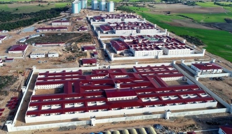 Şakran cezaevinde kadın tutuklulara şiddet uygulanıyor
