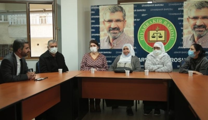 Hasta tutuklu yakınları işkenceye karşı 'Adalet Nöbeti'nde