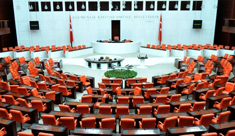 Meclis'e 8 yeni dokunulmazlık fezlekesi gönderildi