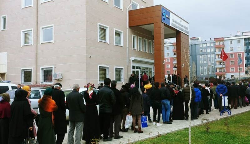 İşsizlik, yoksulluk, geçim derdi Van’da 83 bin kişi 3 haftada bir