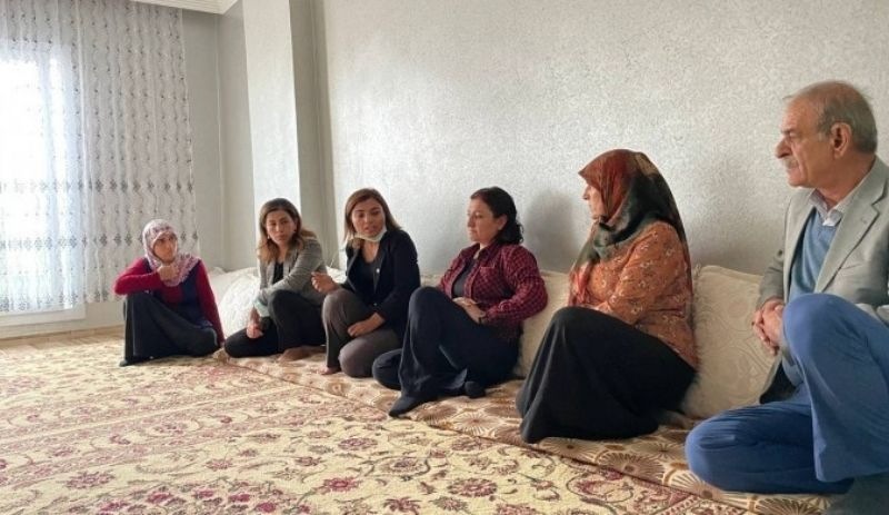 HDP’den tutuklu ailelerine ziyaret